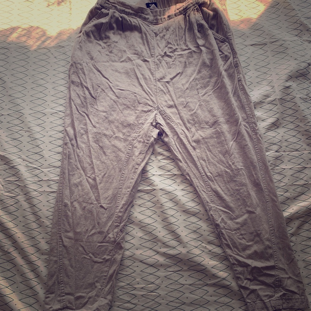BDG cropped linen cream pants small